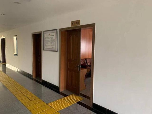 新聞周刊給互聯(lián)網修盲道(我在互聯(lián)網修盲道生命教育)