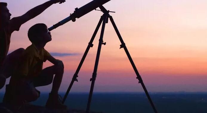 互聯(lián)網(wǎng)藝術(shù)風(fēng)向標(biāo)(互聯(lián)網(wǎng)+文化藝術(shù)創(chuàng)意)