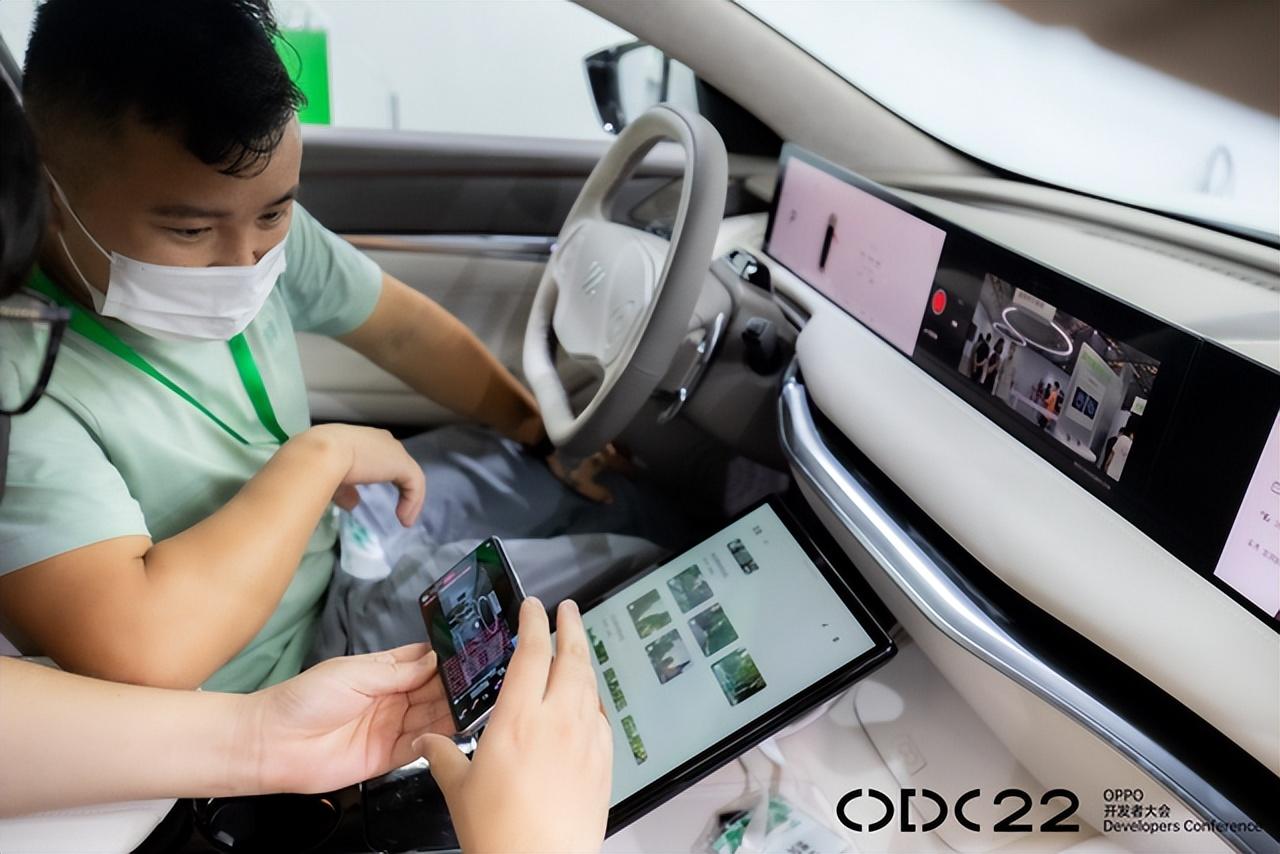 包含互聯(lián)網(wǎng)車(chē)機(jī)最新消息的詞條