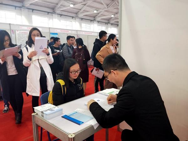 中國(guó)互聯(lián)網(wǎng)絡(luò)新聞中心招聘(中國(guó)互聯(lián)網(wǎng)新聞中心聯(lián)系電話)