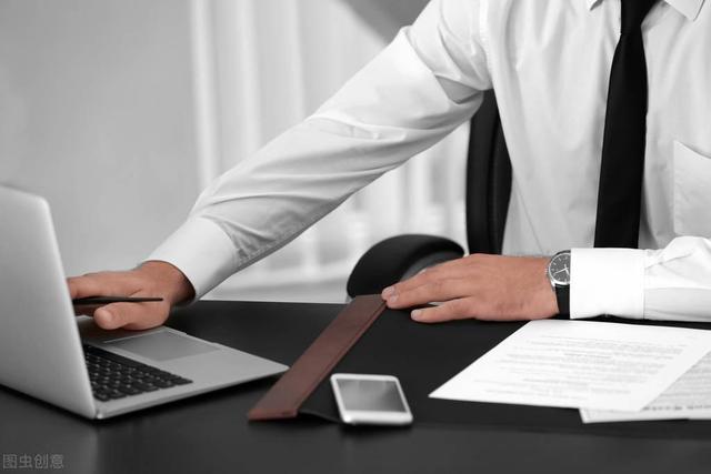 互聯網律師新聞稿題目(互聯網律師新聞稿題目怎么寫)